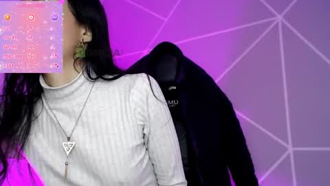 Snapshot of lilylouisee_ chatting on 01-17-26, 09:47 Liliana louise online show from 01-17-26, 09:47