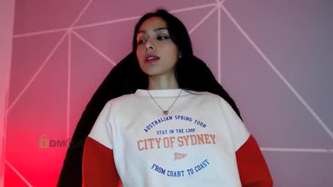 Snapshot of lilylouisee_ chatting on 02-14-26, 06:48 Liliana louise online show from 02-14-26, 06:48