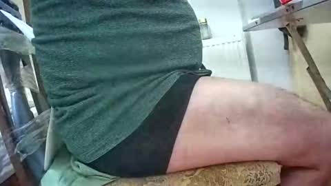 Snapshot of lilylovelyman50 chatting on 05-21-26, 02:57 lilylovelyman50 online show from 05-21-26, 02:57