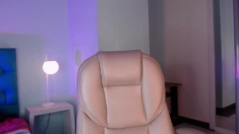 Snapshot of lilyred_ chatting on 05-25-26, 03:12 lilyred_ online show from 05-25-26, 03:12