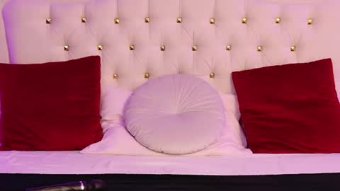 Snapshot of lilyrose_ chatting on 06-27-26, 03:33 online show from 06-27-26, 03:33