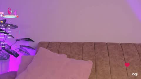 Lily  online show from 09-18-25, 09:33