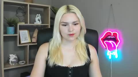 Lily online show from 05-24-26, 01:27