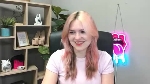 Lily online show from 06-30-26, 06:36