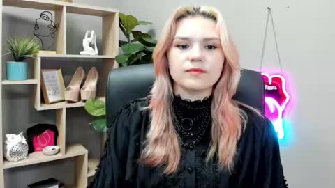 Lily online show from 07-06-26, 07:05