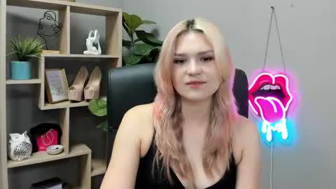 Lily online show from 07-09-26, 07:01
