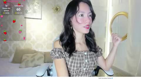lilythea_ online show from 05-17-26, 10:06