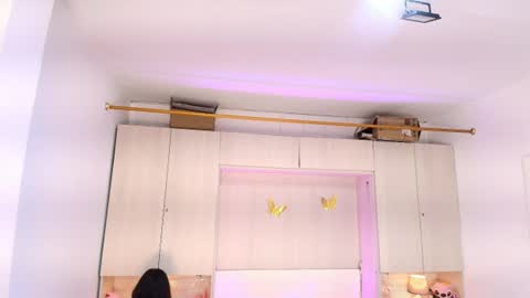 lilywhitee1 online show from 07-02-26, 04:07