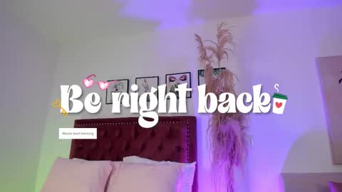 Snapshot of lilyy_joness chatting on 02-23-26, 12:13 online show from 02-23-26, 12:13