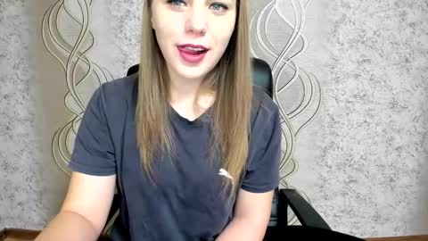 Snapshot of limebabykristi123 chatting on 12-18-25, 09:15 online show from 12-18-25, 09:15