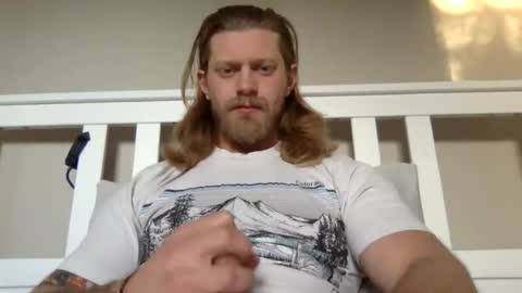 Snapshot of limitlesschris chatting on 12-01-25, 08:25 Chris online show from 12-01-25, 08:25