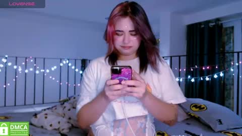 Snapshot of lina2d_tyan chatting on 07-15-26, 04:45 Lina2D tyan online show from 07-15-26, 04:45