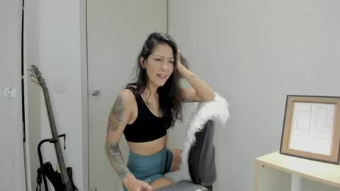 Snapshot of lina__mandarina chatting on 06-11-26, 04:27 Lina Mandarina online show from 06-11-26, 04:27