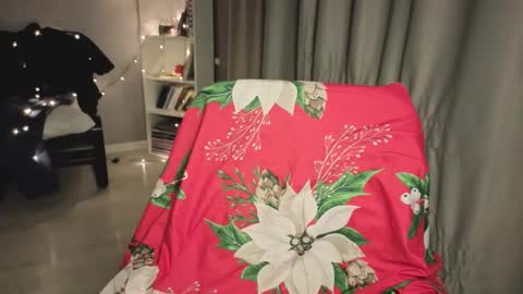 Snapshot of lina_and_lion chatting on 02-13-26, 05:20 Scarlet online show from 02-13-26, 05:20