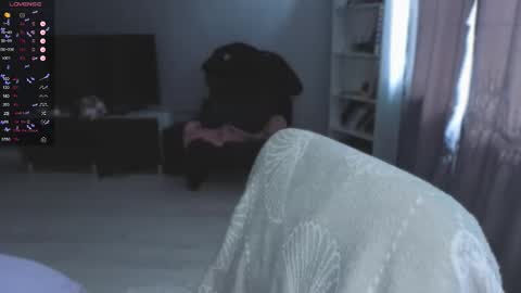 Snapshot of lina_and_lion chatting on 02-25-26, 08:24 Scarlet online show from 02-25-26, 08:24