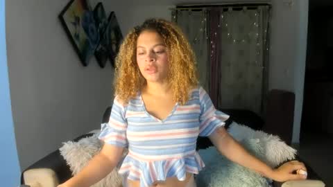 Snapshot of lina_andr chatting on 07-09-26, 07:23 lina_andr online show from 07-09-26, 07:23