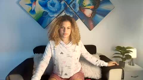 Snapshot of lina_andr chatting on 07-10-26, 07:01 lina_andr online show from 07-10-26, 07:01