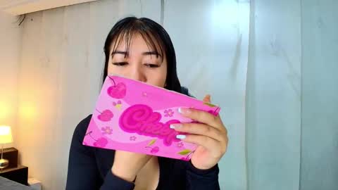  Lina Bedoya  online show from 03-25-26, 11:38