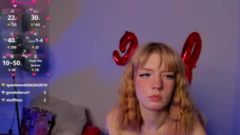 Snapshot of lina_blueeyed chatting on 02-17-25, 11:23 Lina blueeyed GMT3 1100-1700 Mon Wed Thu Sat Sun online show from 02-17-25, 11:23