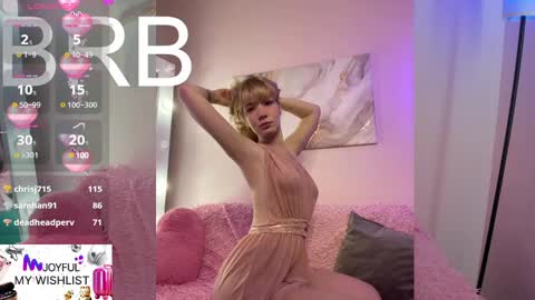 Snapshot of lina_blueeyed chatting on 03-09-25, 04:05 Lina blueeyed GMT3 1100-1700 Mon Wed Thu Sat Sun online show from 03-09-25, 04:05