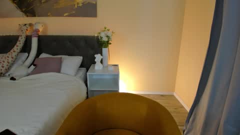 Snapshot of lina_blueeyed chatting on 09-27-25, 08:08 Lina blueeyed GMT3 1100-1700 Mon Wed Thu Sat Sun online show from 09-27-25, 08:08