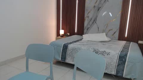 Lina online show from 09-23-25, 12:30