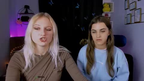 lina_fox12 online show from 09-30-25, 12:43