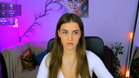 lina_fox12 online show from 10-16-25, 12:28