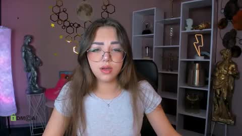 Snapshot of lina_fox12 chatting on 05-14-26, 12:12 lina_fox12 online show from 05-14-26, 12:12