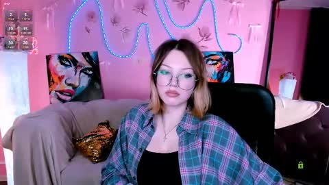 Snapshot of lina_fox12 chatting on 05-20-26, 02:12 lina_fox12 online show from 05-20-26, 02:12