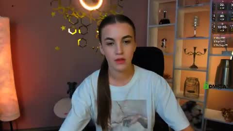 Snapshot of lina_fox12 chatting on 07-29-26, 01:09 lina_fox12 online show from 07-29-26, 01:09