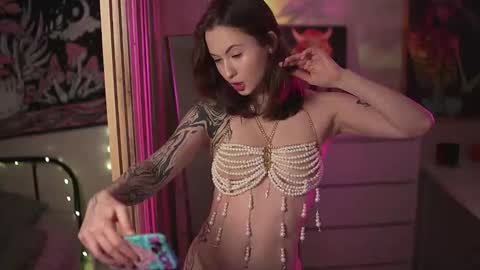 Snapshot of lina_n_kitty chatting on 02-14-26, 03:58 Lina - online show from 02-14-26, 03:58