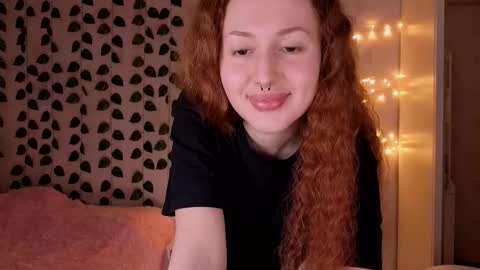 Snapshot of lina_red_x chatting on 09-14-25, 10:31 Lina Red X online show from 09-14-25, 10:31