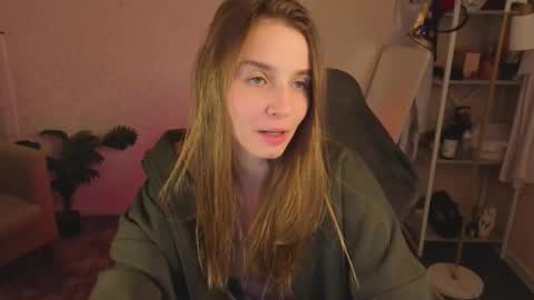 LINA online show from 03-27-26, 01:11