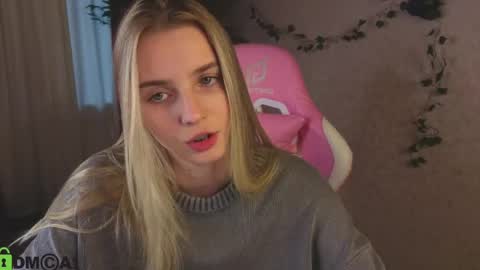 LINA online show from 04-21-26, 02:51