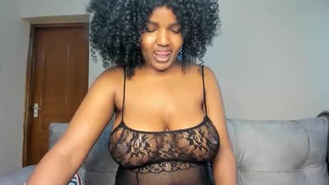 Snapshot of lina_sexy58 chatting on 10-24-25, 09:17 lina sexy58 online show from 10-24-25, 09:17