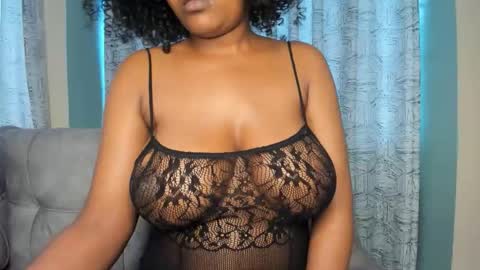 Snapshot of lina_sexy58 chatting on 11-12-25, 11:10 lina sexy58 online show from 11-12-25, 11:10