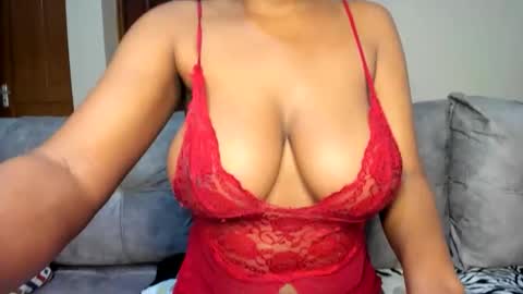 Snapshot of lina_sexy58 chatting on 12-21-25, 07:37 lina sexy58 online show from 12-21-25, 07:37