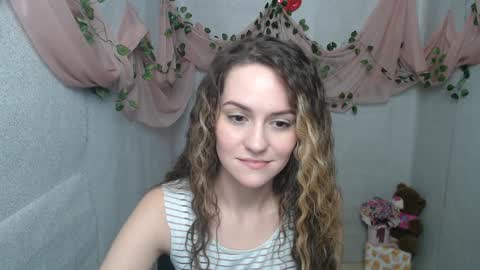 Lina online show from 12-26-24, 10:26