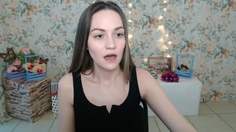 Lina online show from 02-08-25, 07:15