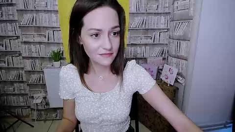 Lina online show from 09-24-25, 05:55