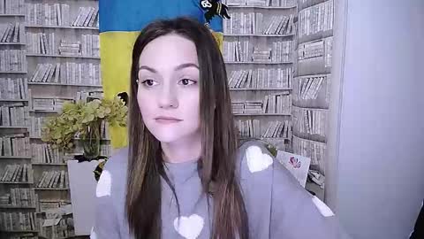 Lina online show from 10-20-25, 06:25