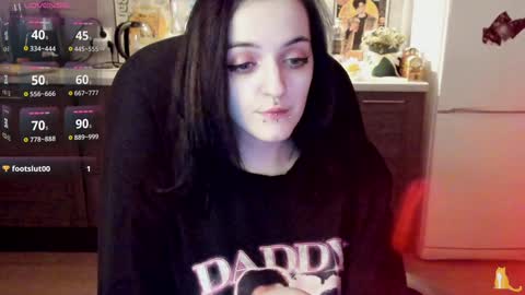 Lina 3  1715622743 online show from 01-06-25, 02:26