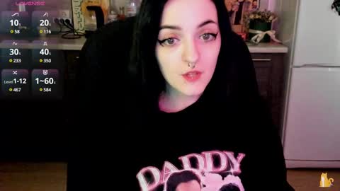 Lina 3  1715622743 online show from 03-12-25, 08:08