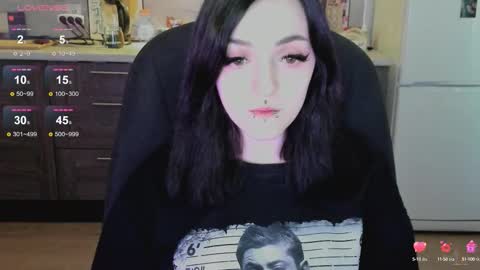 Lina 3  1715622743 online show from 09-30-25, 09:14