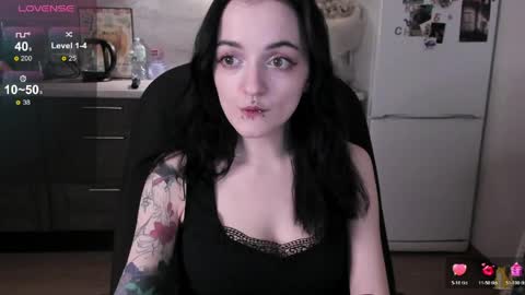 Lina 3  1715622743 online show from 04-04-26, 05:10