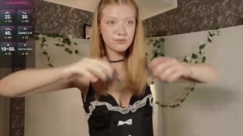 Snapshot of lina_vi chatting on 05-21-26, 08:38 Lina online show from 05-21-26, 08:38