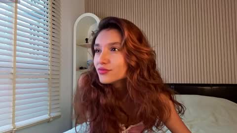 Lina online show from 06-05-26, 01:12