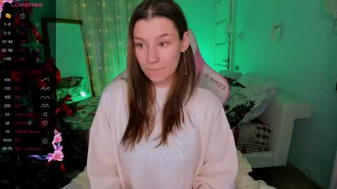 Snapshot of linablossom chatting on 12-17-25, 08:20 Lina online show from 12-17-25, 08:20