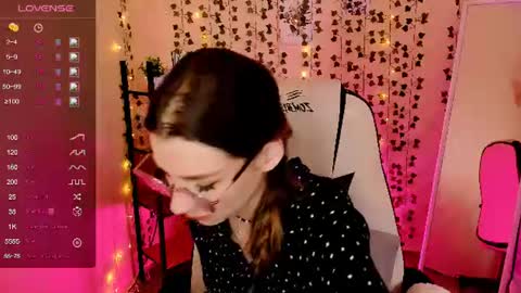 Snapshot of linablossom chatting on 06-16-26, 02:25 Lina online show from 06-16-26, 02:25